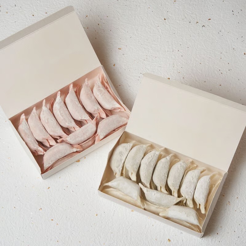 辛味噌ゆず餃子・本鰹だし餃子各20個／Spicy Miso Yuzu Gyoza・Katsuo Dashi Gyoza 20pcs each 入学祝 卒業祝 誕生日祝 結婚祝 お祝い 父の日 母の日