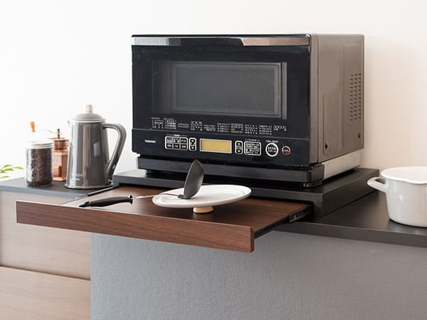 テーブル 電子レンジ下トレー トレイ 引き出し テーブル スライドトレー BR ブラウン ホワイト WH 置台 宮武製作所 一人暮らし 木目調 おしゃれ 収納 カウンタースペース最適化 使い勝手の良さ 落ち着いた雰囲気 モダンなデザイン スライドテーブル