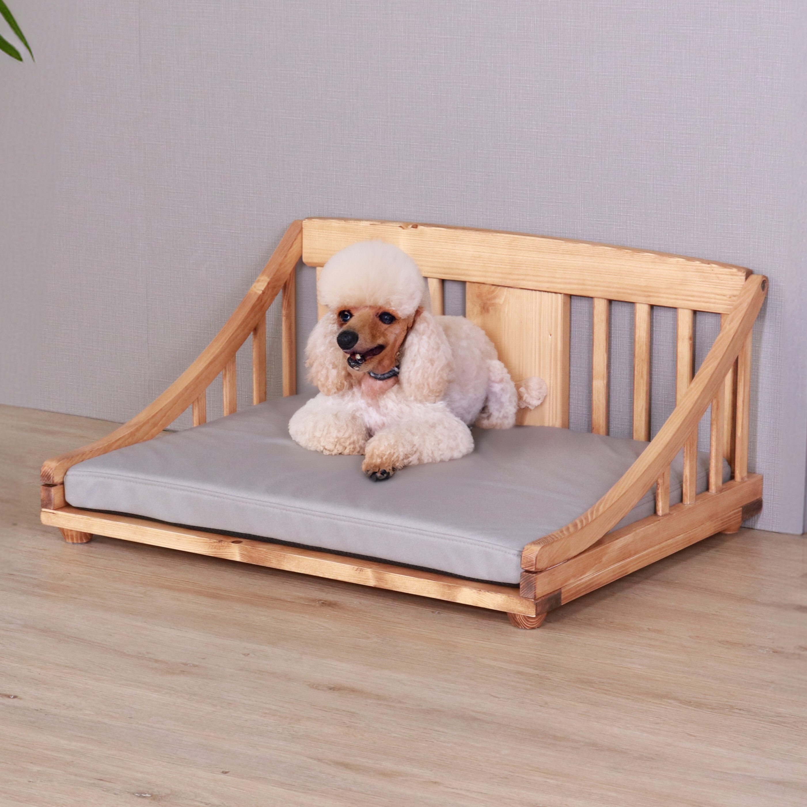 ペットベッド giocoso パイン材 天然木 S・M ライトブラウン・ホワイト W52.5xD42.8xH34cm 犬 猫 ペット家具 ペット用品 ライトブラウン ホワイト おしゃれ