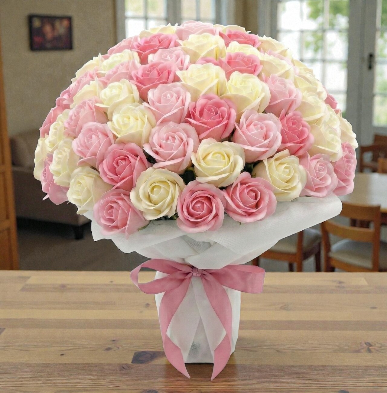 【ミルキーピーチ】「サヴォンローズ」 花束 ブーケ バラの花束 薔薇の花束 花ギフト フラワーギフト フラワーボックス プロポーズ サプライズ ソープフラワー シャボンフラワー 石鹸フラワー 石鹸の花 石鹸のバラ 枯れない花 インテリア 母の日 父の日 敬老の日 クリスマス バレンタイン ホワイトデー 誕生日 入学 卒業 就職 結婚祝い 結婚記念日 退職祝い 記念日 
