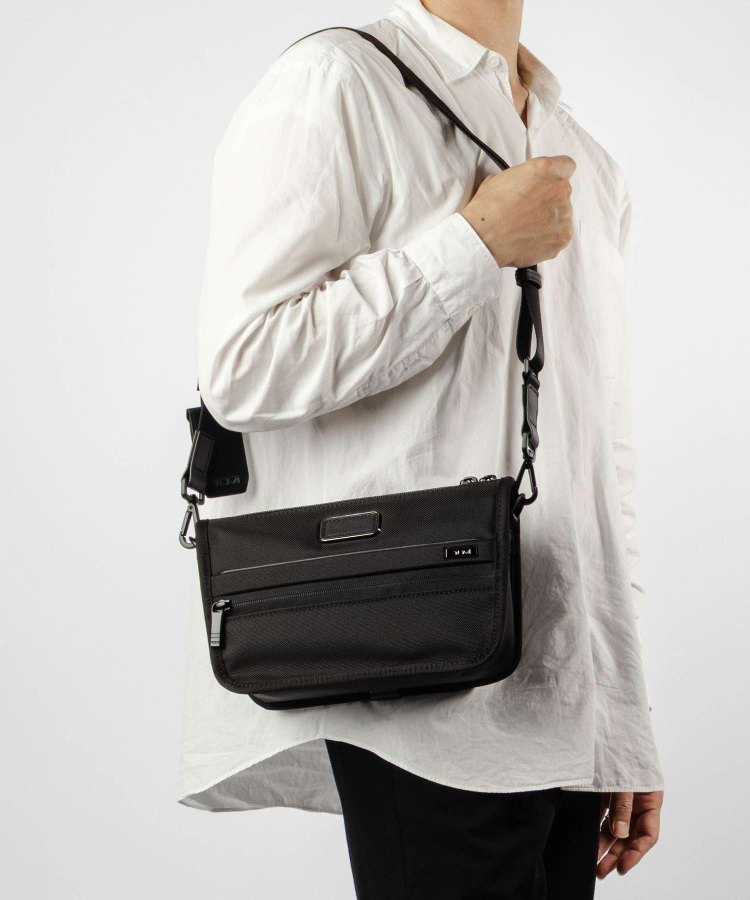 トゥミ TUMI ALPHA アルファ CONV CLUTCH CROSSBODY コンバーチブル クラッチ クロスボディ 02203725D4 158984 ショルダーバッグ メンズ バッグ