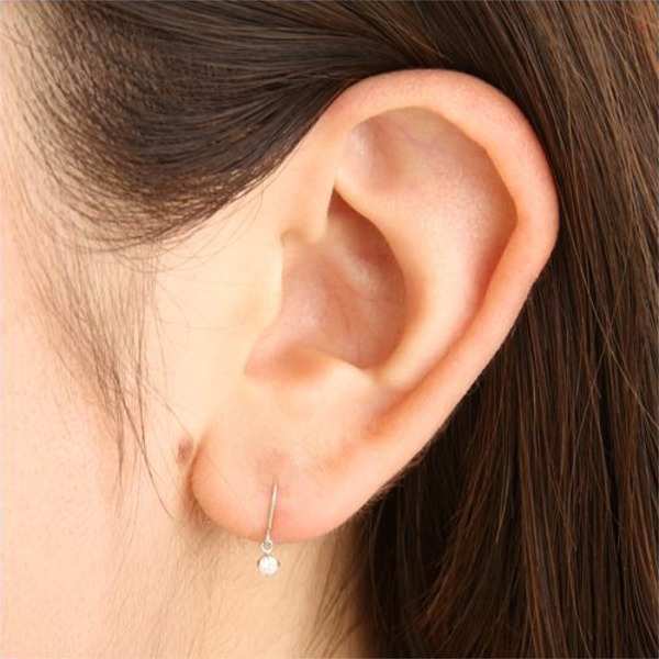 ピアス レディース K18 ホワイトゴールド 0.1ct ダイヤモンド フックピアス 18金 ダイヤ 揺れる 宝石 記念日 誕生日 プレゼント 女性 彼女 妻 贈り物 華奢 上品 ギフト