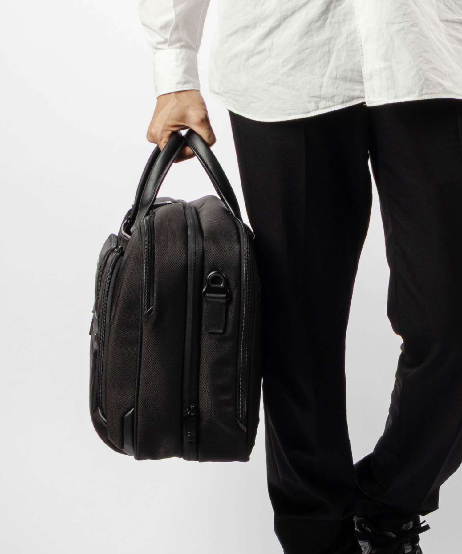 トゥミ TUMI ALPHA アルファ MEDIUM 15 EXP BRIEFCASE ミディアム 15インチ エクスパンダブル ブリーフケース 02603141D4 158971 ビジネスバッグ 通勤 メンズ バッグ ブラック