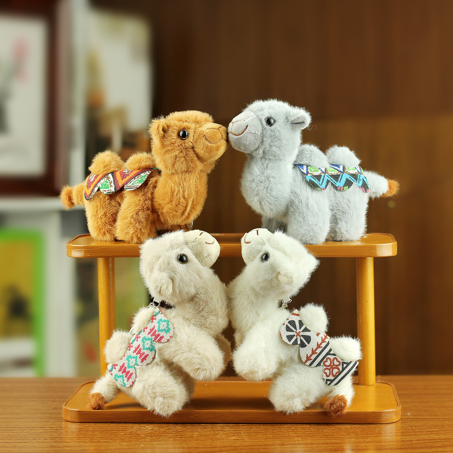 ラクダ ぬいぐるみ ふたこぶらくだ 8種類 アニマル バッグチャーム キーホルダー かわいい 動物 マスコット 旅行 お土産 飾り 子供 プレゼント ギフト