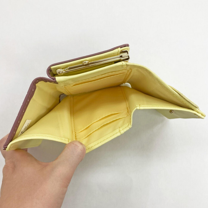 サンリオ ポムポムプリン 口金財布 がま口 財布 レディース 二つ折り コンパクト 小銭入れ キャラクター グッズ かわいい おしゃれ プレゼント ギフト 誕生日 記念日
