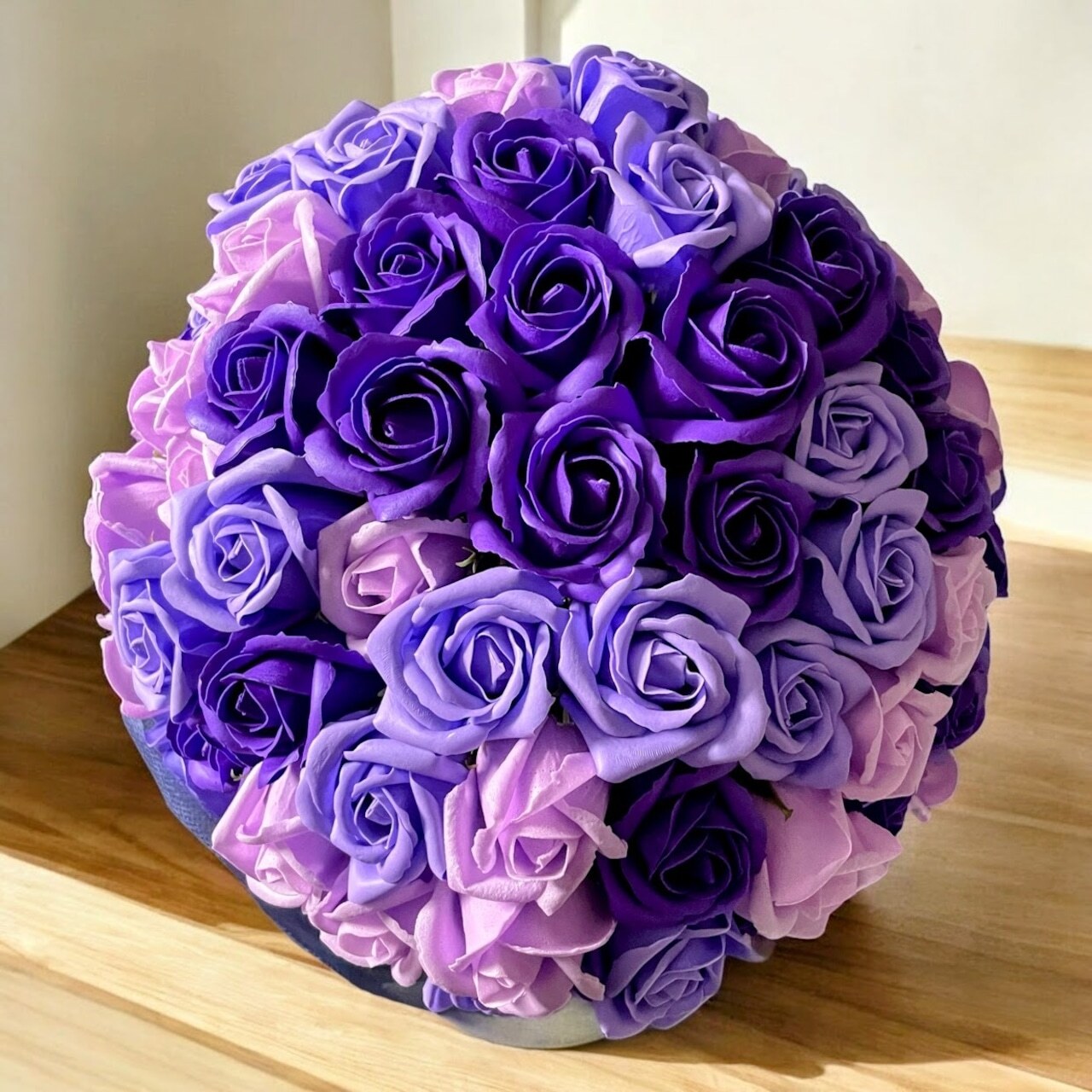 【パープルミックス】「サヴォンローズ」 花束 ブーケ バラの花束 薔薇の花束 花ギフト フラワーギフト フラワーボックス プロポーズ サプライズ ソープフラワー シャボンフラワー 石鹸フラワー 石鹸の花 石鹸のバラ 枯れない花 インテリア 母の日 父の日 敬老の日 クリスマス バレンタイン ホワイトデー 誕生日 入学 卒業 就職 結婚祝い 結婚記念日 退職祝い 記念日 