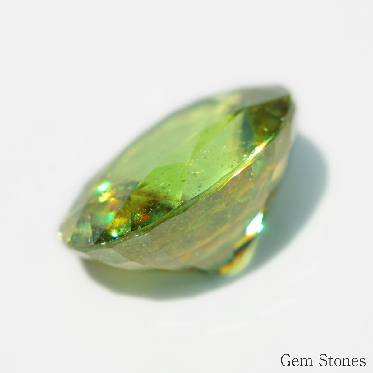希少 スフェーン 10.18ct 高品質 アップルグリーン  ルース 宝石 裸石 大粒 イエロー グリーン ジュエリー オリジナル 制作 コレクション 記念 お守り 誕生日 プレゼント