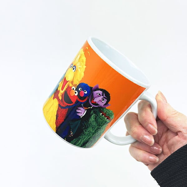 セサミストリート オレンジ マグカップ ホワイト コップ 日本製