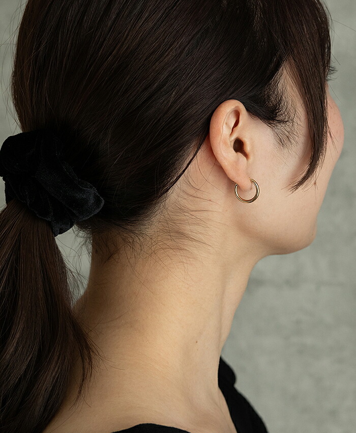 ジュエリーの町 山梨県甲府製】 K18 フープピアス 18金 片耳 2x15mm