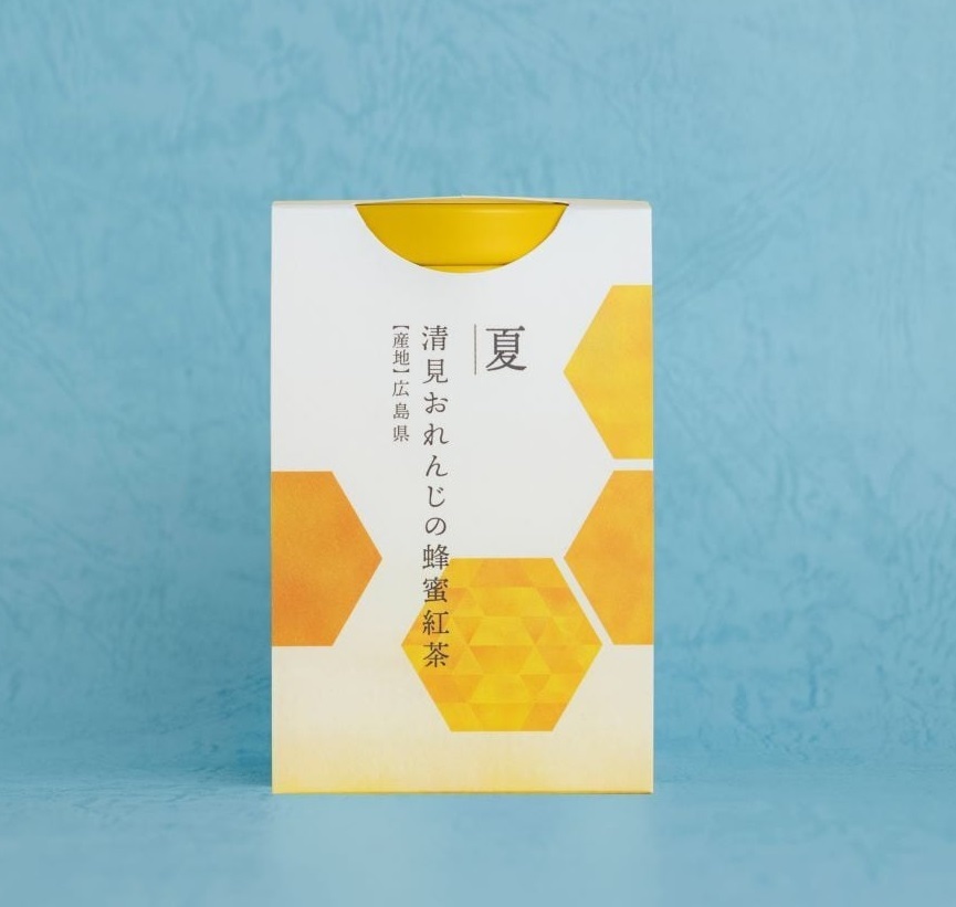 【選べる4缶】はちみつ茶葉園 プレミアム蜂蜜紅茶ギフトセット【春】 桜葉（静岡産）、瀬戸内れもん（広島産）【夏】 清見おれんじ（広島産）、白桃（長野産）【秋】 蜜りんご（青森産）、生姜（高知産）【冬】 苺（愛媛産）
