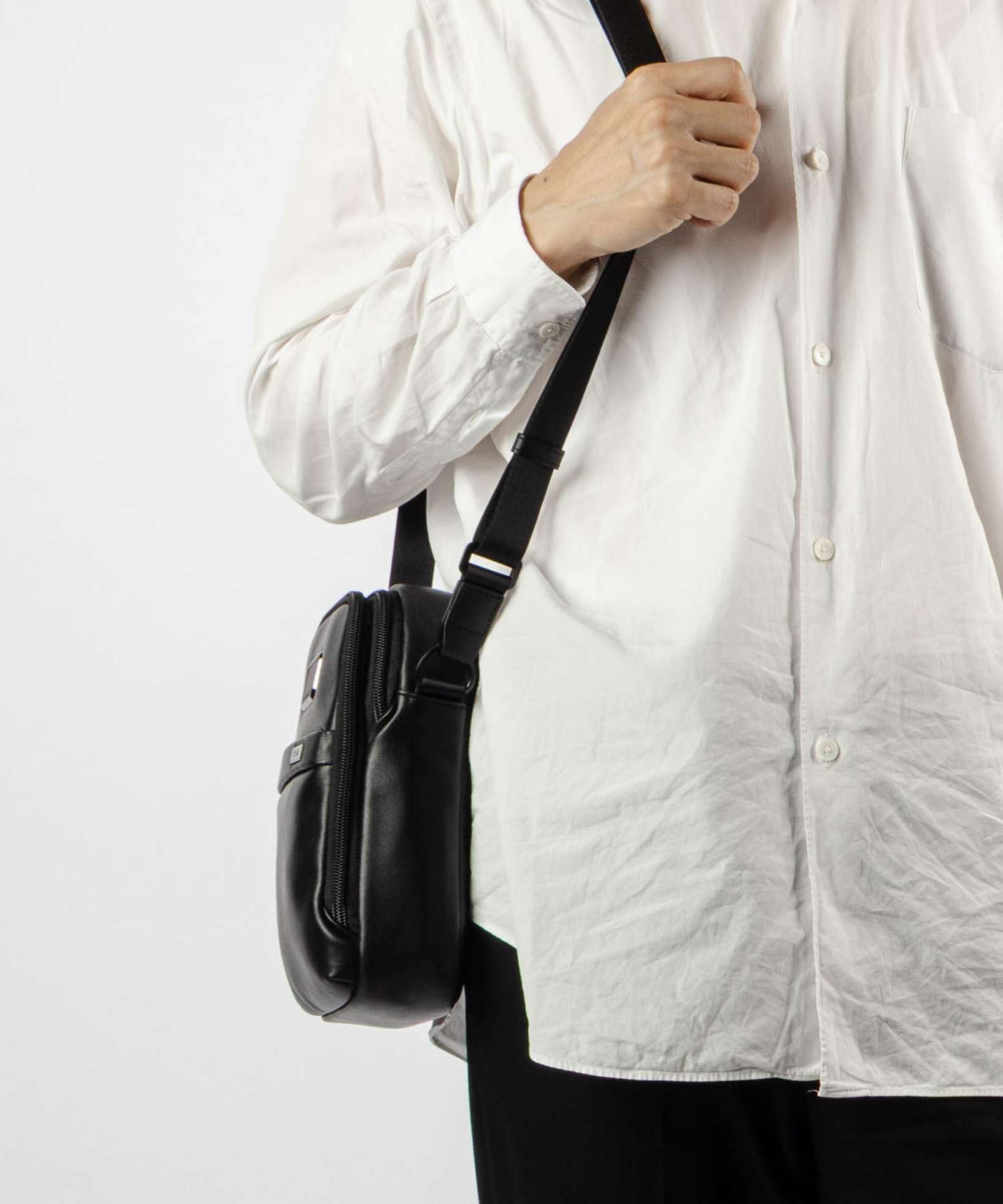 トゥミ TUMI ALPHA アルファ SMALL CROSSBODY スモール クロスボディ 09203724DL4 158987 ショルダーバッグ メンズ バッグ