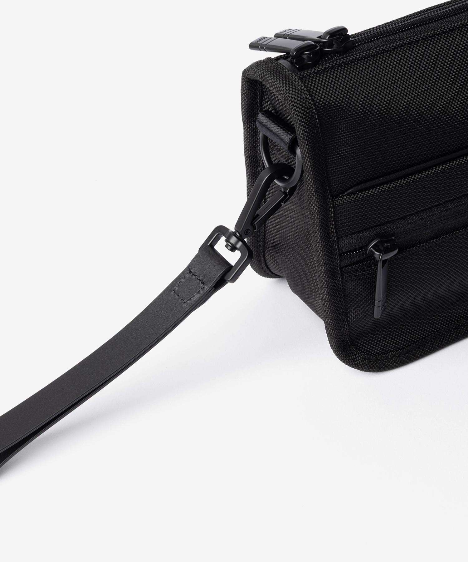 トゥミ TUMI ALPHA アルファ CONV CLUTCH CROSSBODY コンバーチブル クラッチ クロスボディ 02203725D4 158984 ショルダーバッグ メンズ バッグ