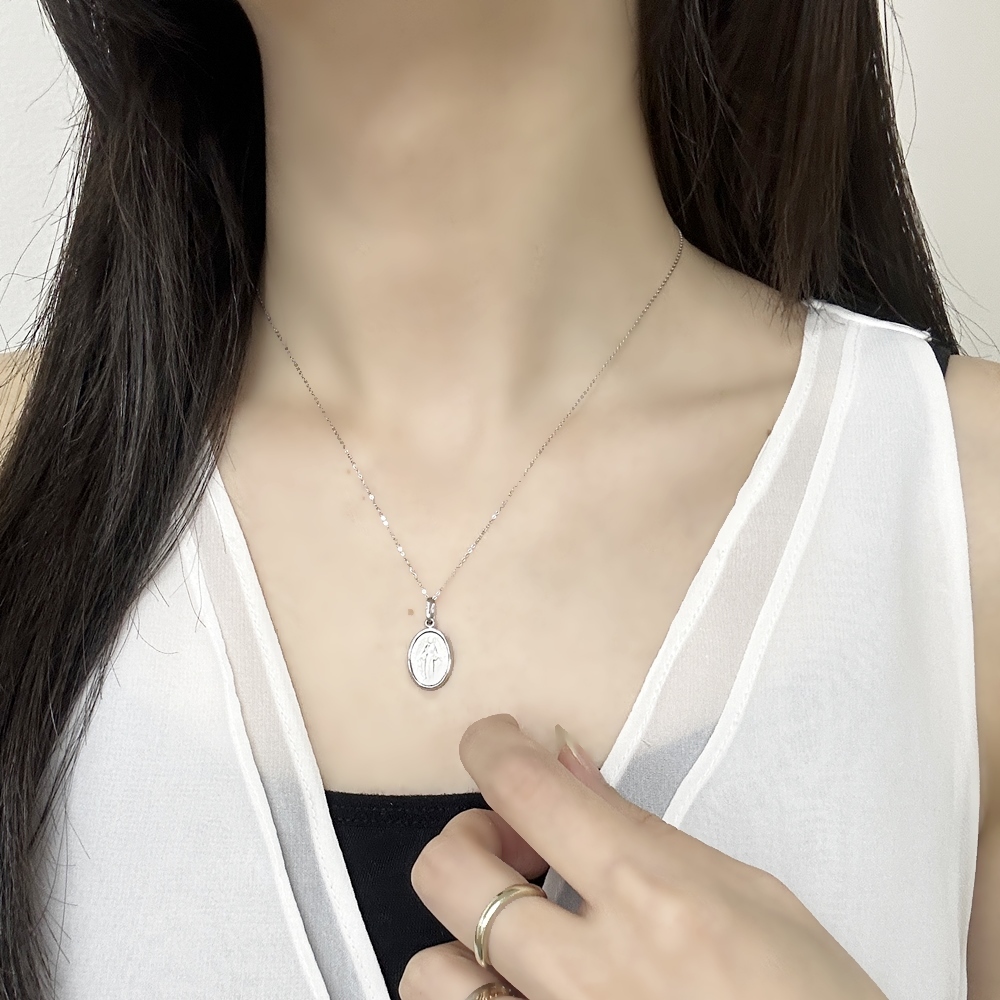 ショッパー付き ウノアエレ 18金 ホワイトゴールド メダイ ネックレス ペンダント K18WG K18 18K 日常使い マリア 幸運 お守り アイテム 金 イタリア製 おしゃれ シンプル 贈り物 女性 親友 彼女 母 妻 誕生日 プレゼント 婚約 結婚記念日 成人式 19歳 20歳 ギフト ランキング お祝い クリスマスプレゼント