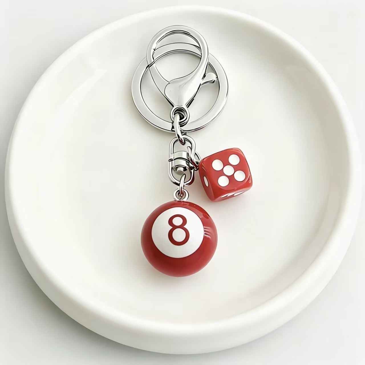 ビリヤード 8ボール キーホルダー サイコロ バッグチャーム アクセサリー カラビナ付き ミニチュア おしゃれ かわいい 鍵 エアポッズケース 飾り 卒業祝い プレゼント ギフト