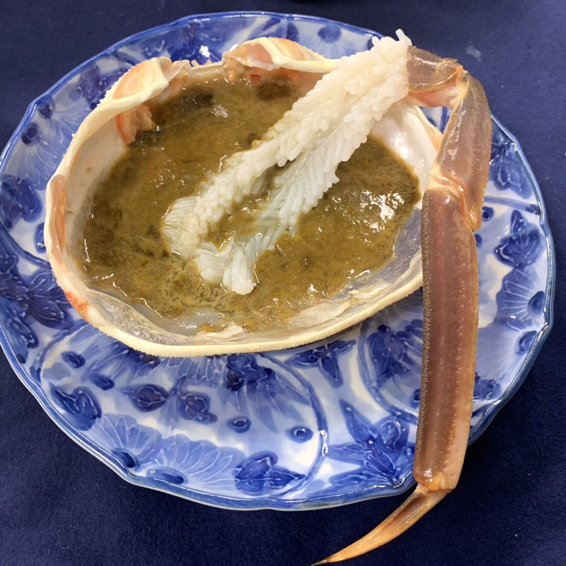活〆 松葉がに 鍋セット 約2-3人前 [調理済み・専用だし付]  [送料無料] 特製つゆ 浜坂産 ズワイガニ カニ鍋 殻剥き済み 下処理済み 山陰直送 ギフト お歳暮 御祝 ※北海道、東北、沖縄は送料別途加算（A-650）
