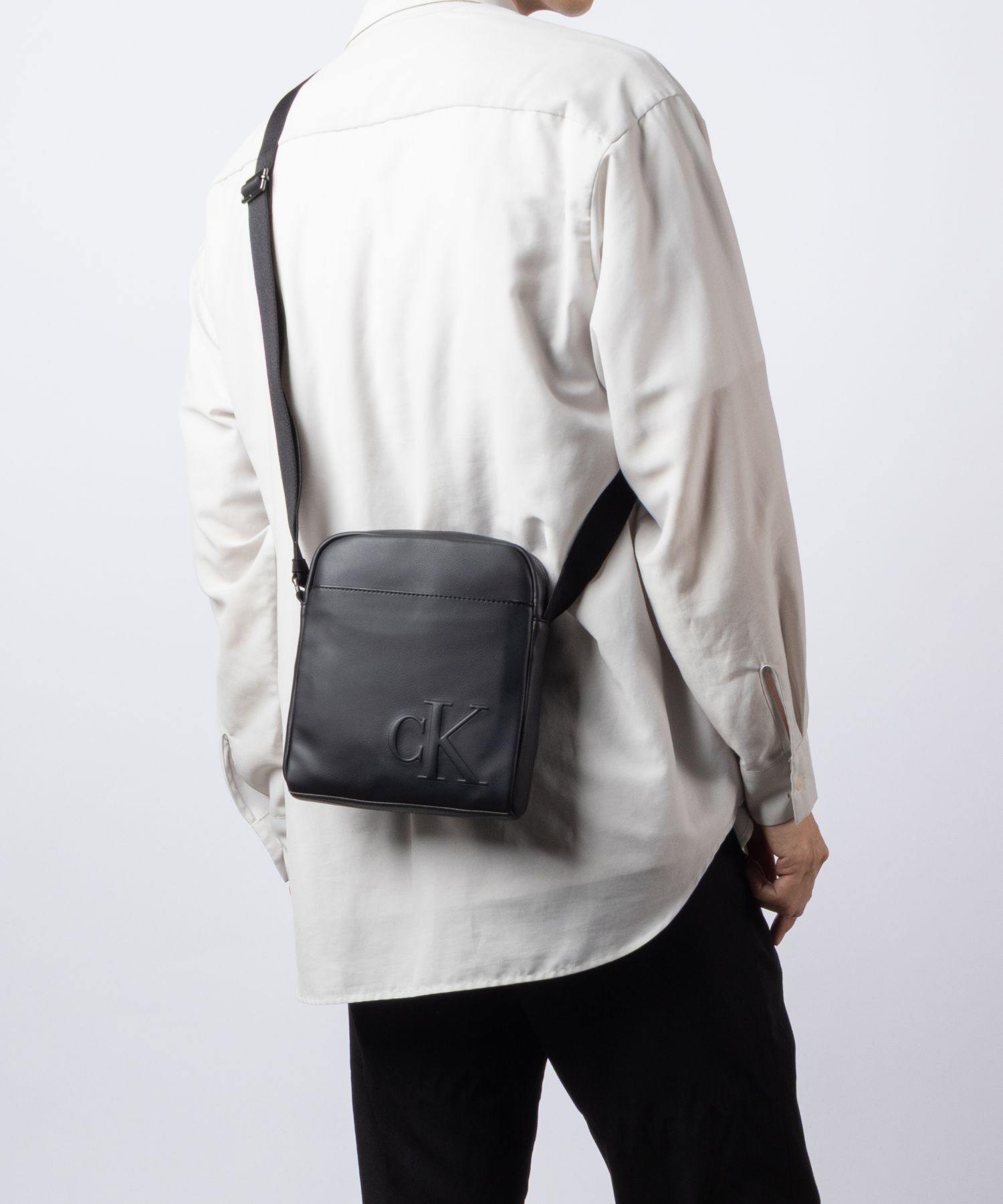 カルバンクライン Calvin Klein BOLD CK REPORTER ボールド CK リポーター LV04D3248G ショルダーバッグ メンズ バッグ