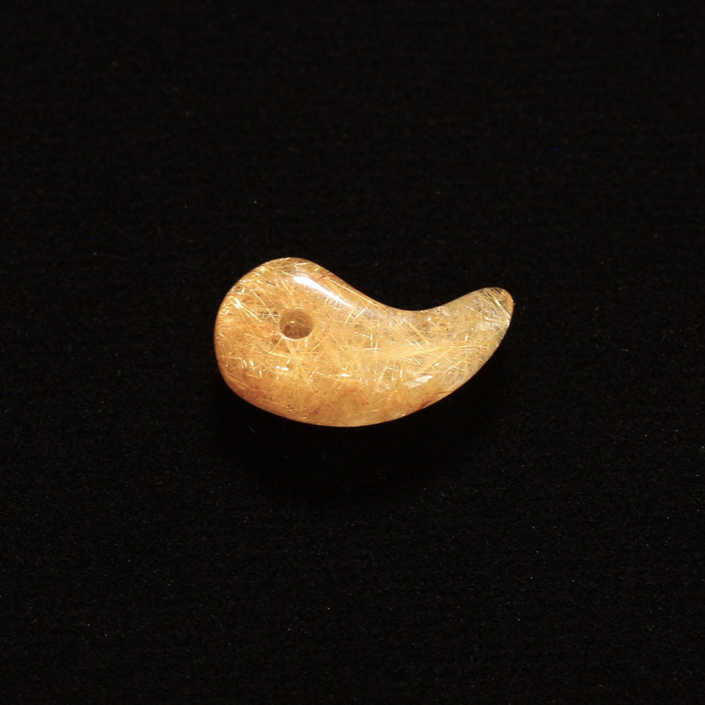 天然石 勾玉ゴールドルチル 約1g 華やかに黄金色に染まる 仕事運 成功 お守り GHM50 スエードコードor交換用ゴム付＆巾着付 財運 石 京海堂