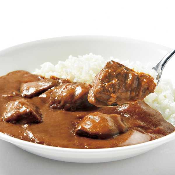 前沢牛 カレー レトルト 高級 ビーフカレー 岩手県産 ブランド牛 ギフト お取り寄せ グルメ 常温保存 保存食 非常食 詰め合わせ 贅沢 贈り物 ご当地カレー