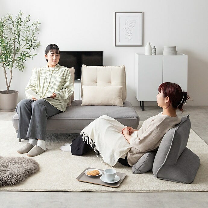 クッション 自立式 置き型 マルチクッション 単品 ソファ用 ソファー コンパクト 滑り止め バックレスト 高級感 可愛い かわいい リビング ダイニング 三角 幅53 ミニクッション付き ふかふか 床 完成品 座布団 フロアクッション 敷物 新生活