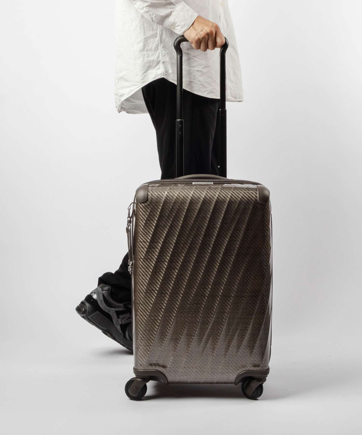 トゥミ TUMI 19 DEGREE LITE ディグリー ライト INTERNATIONAL CARRY-ON インターナショナル キャリーオン 34L 037401DGT 037401TITG 154200 キャリーバッグ スーツケース ユニセックス バッグ