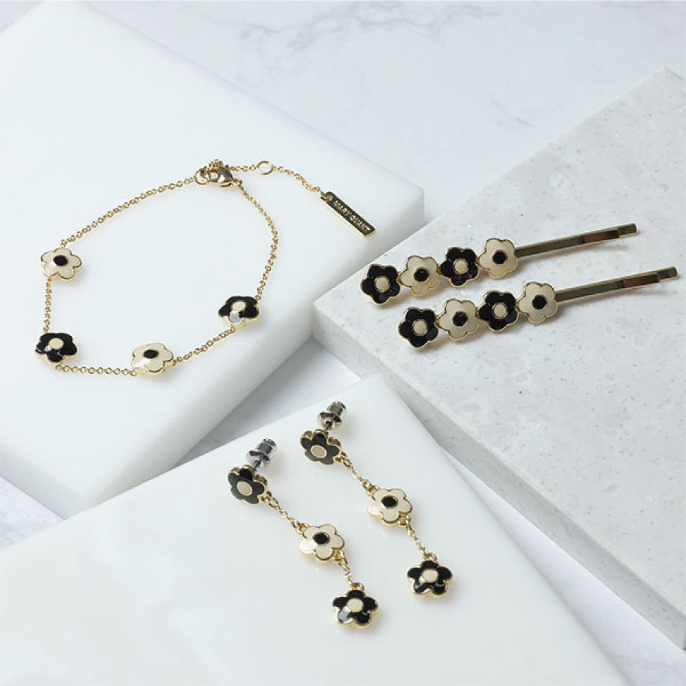 【公式】MARY QUANT マリークヮント コネクトエポデイジー ピアス（ブラック×ホワイト） アクセサリー