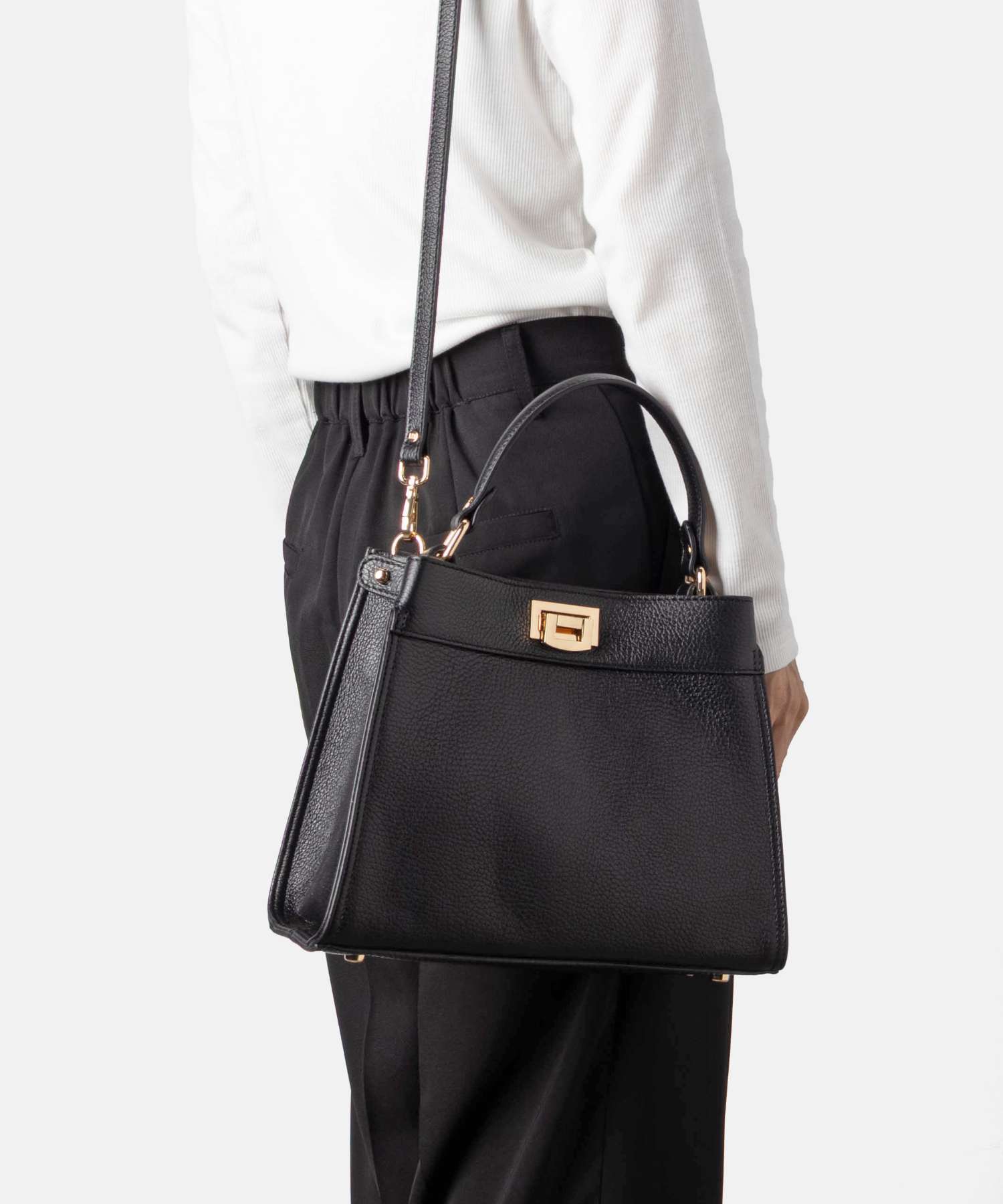 ジャンニノターロ GIANNI NOTARO Carol J. キャロルジェイ Leather Shoulder bag 418 レザーショルダーバッグ 418 ハンドバッグ レディース バッグ