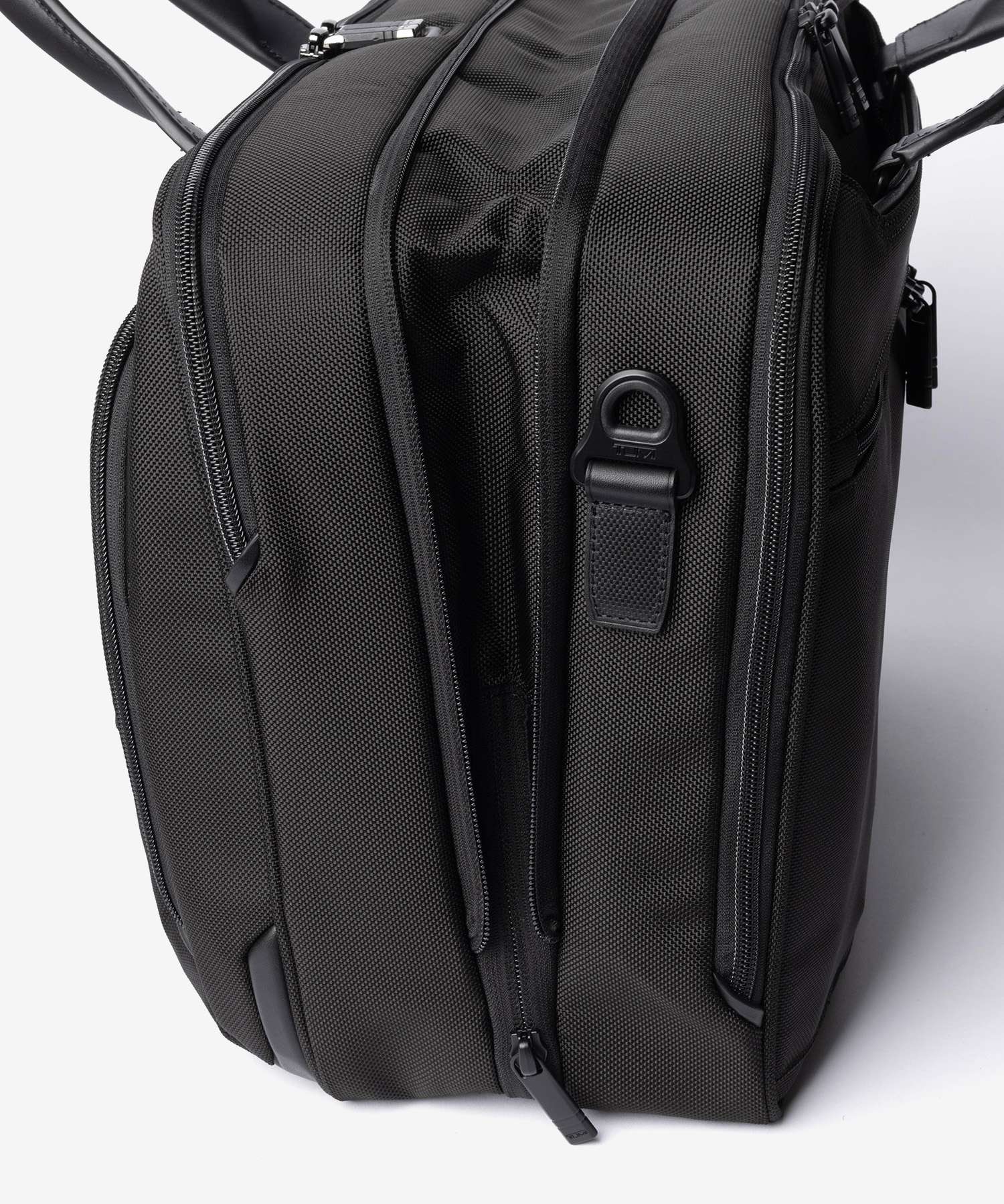 トゥミ TUMI ALPHA アルファ MEDIUM 15 EXP BRIEFCASE ミディアム 15インチ エクスパンダブル ブリーフケース 02603141D4 158971 ビジネスバッグ 通勤 メンズ バッグ ブラック