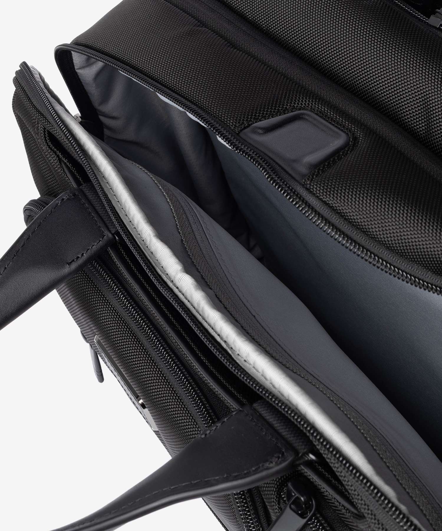 トゥミ TUMI ALPHA アルファ MEDIUM 15 EXP BRIEFCASE ミディアム 15インチ エクスパンダブル ブリーフケース 02603141D4 158971 ビジネスバッグ 通勤 メンズ バッグ ブラック