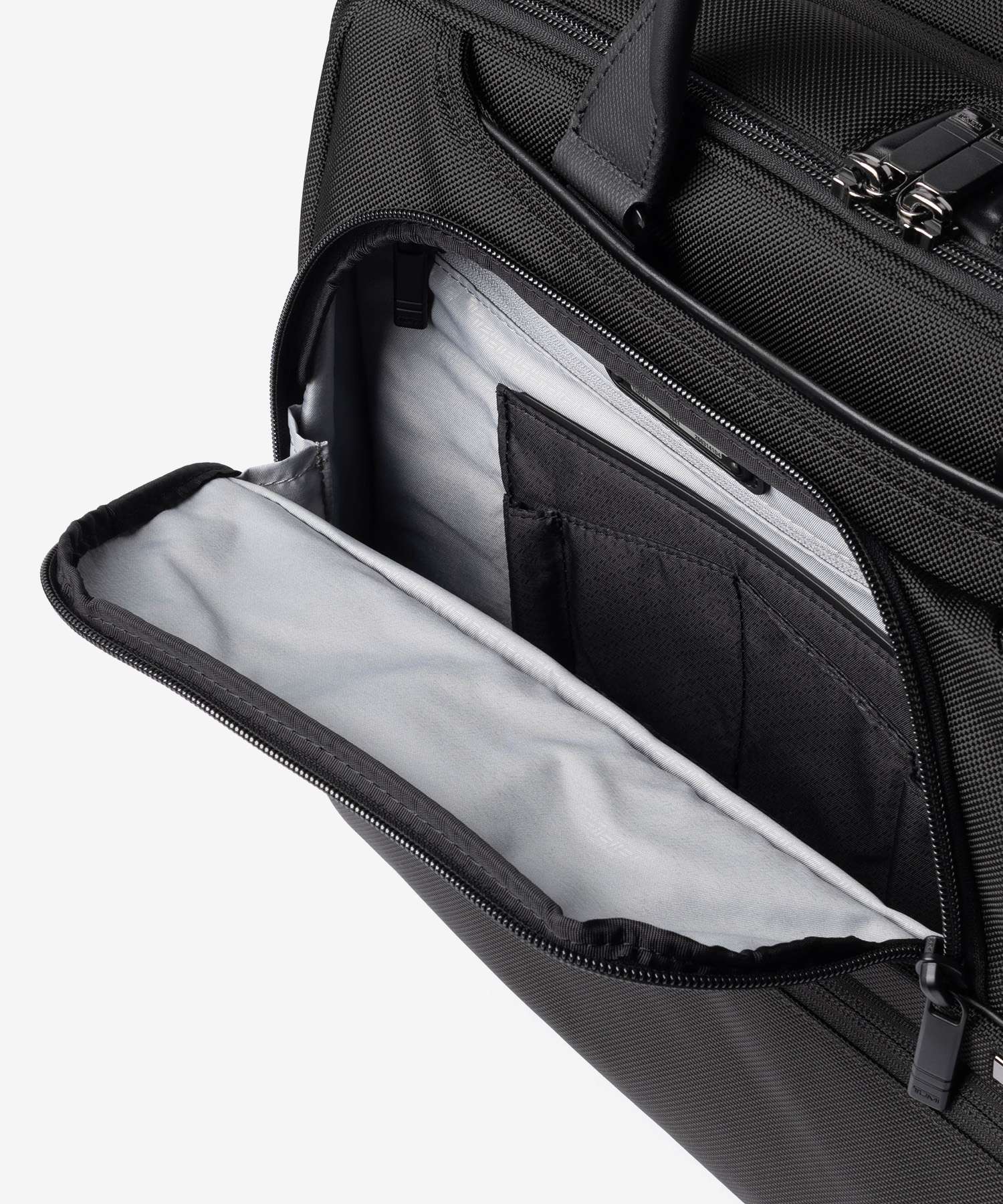 トゥミ TUMI ALPHA アルファ MEDIUM 15 EXP BRIEFCASE ミディアム 15インチ エクスパンダブル ブリーフケース 02603141D4 158971 ビジネスバッグ 通勤 メンズ バッグ ブラック
