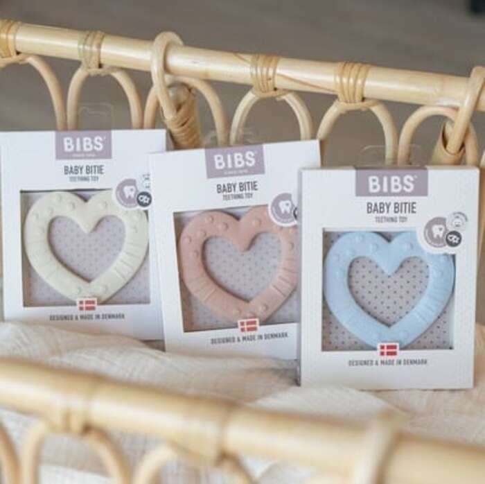 BIBS ビブス BABY-BITIE ベビーバイト 歯固め Heart 赤ちゃんのおもちゃ ファーストトイ ハート おしゃぶり・歯固め ギフト プレゼント 出産祝い