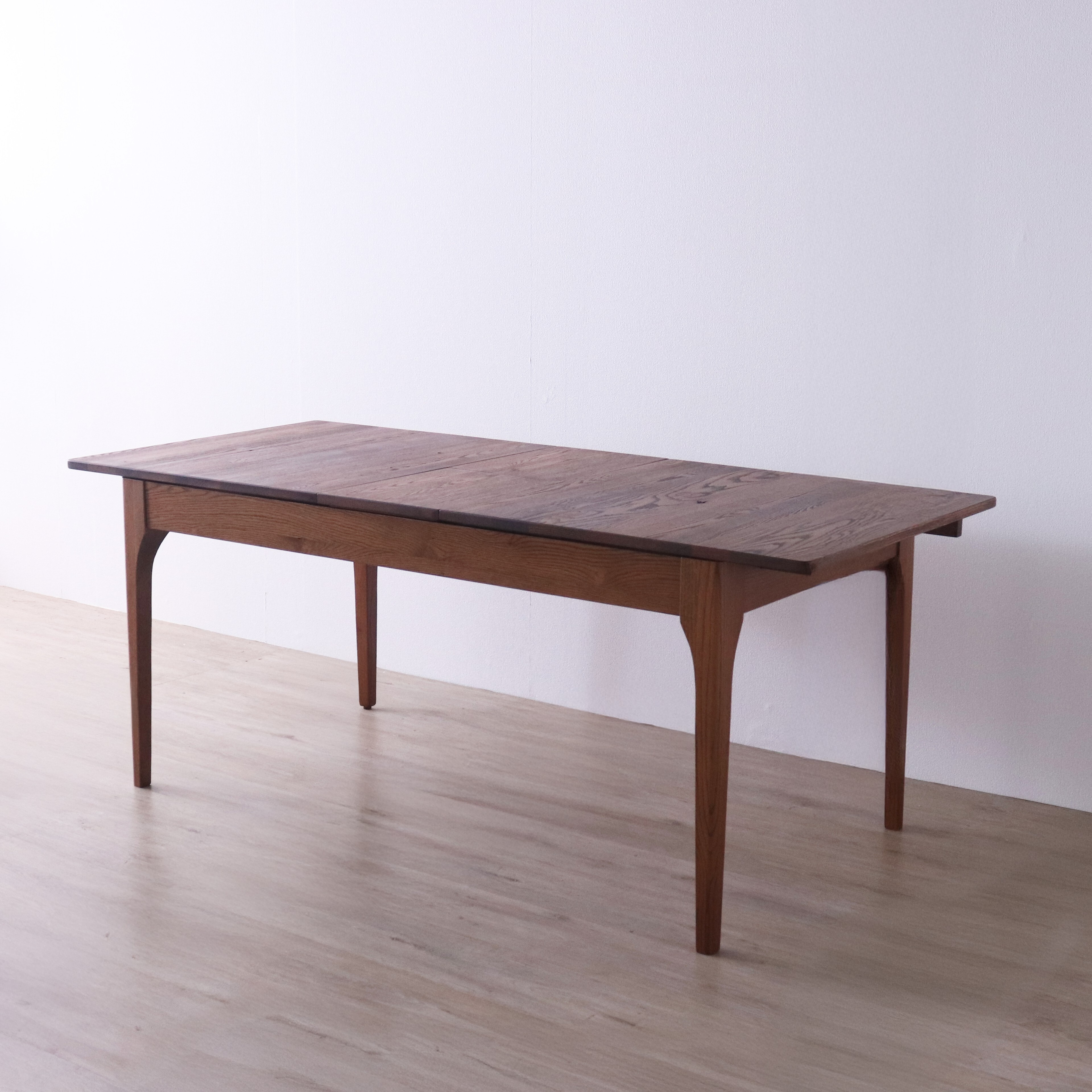 ダイニングテーブル 伸長式 無垢材 レッドオーク 天然木 W150/180xD80xH71cm 食卓テーブル 木製 食卓机 リビング ダイニング ブラウン おしゃれ 新生活