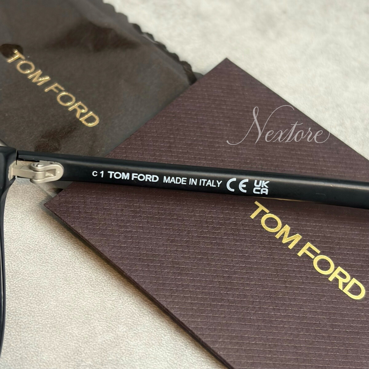 【並行輸入品】【正規品・新品】TOMFORD トムフォード TF1049D FT1049D 02W マットブラック グラデーションブルー イタリア製 アジアンフィット サングラス メガネ 眼鏡 メンズ レディース TOM FORD トム フォード 伊達メガネ ビジネス