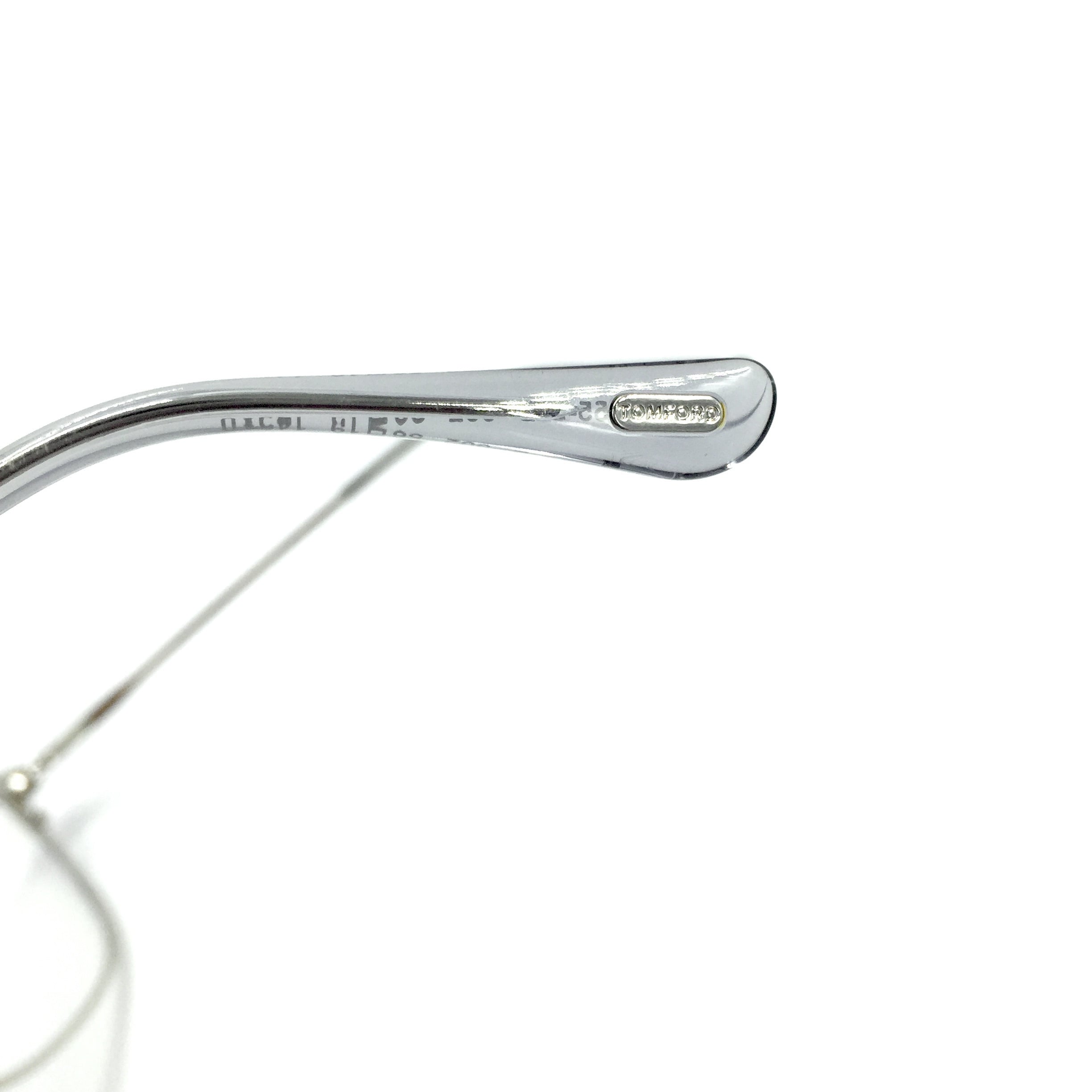 【送料無料】トムフォード TOM FORD TF6055DB 002 Matte Black×Silver メガネフレーム  男性女性向けギフト 彼氏彼女へのプレゼント 父の日 誕生日 上司や同僚への贈り物 記念日や就職祝いに最適｜高級ブランドアイウェア 新品未使用 ラッピング対応 送料無料 専用ケース付 -