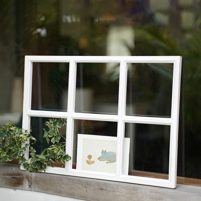 Window frame A3[木製フレーム ディスプレイ 窓枠 デザイン オーナメント 木枠 インテリア ウォールデコレーション 壁掛け 額縁 シャビーシック ナチュラル雑貨 白 おしゃれ ドライフラワー 写真立て 壁面装飾]