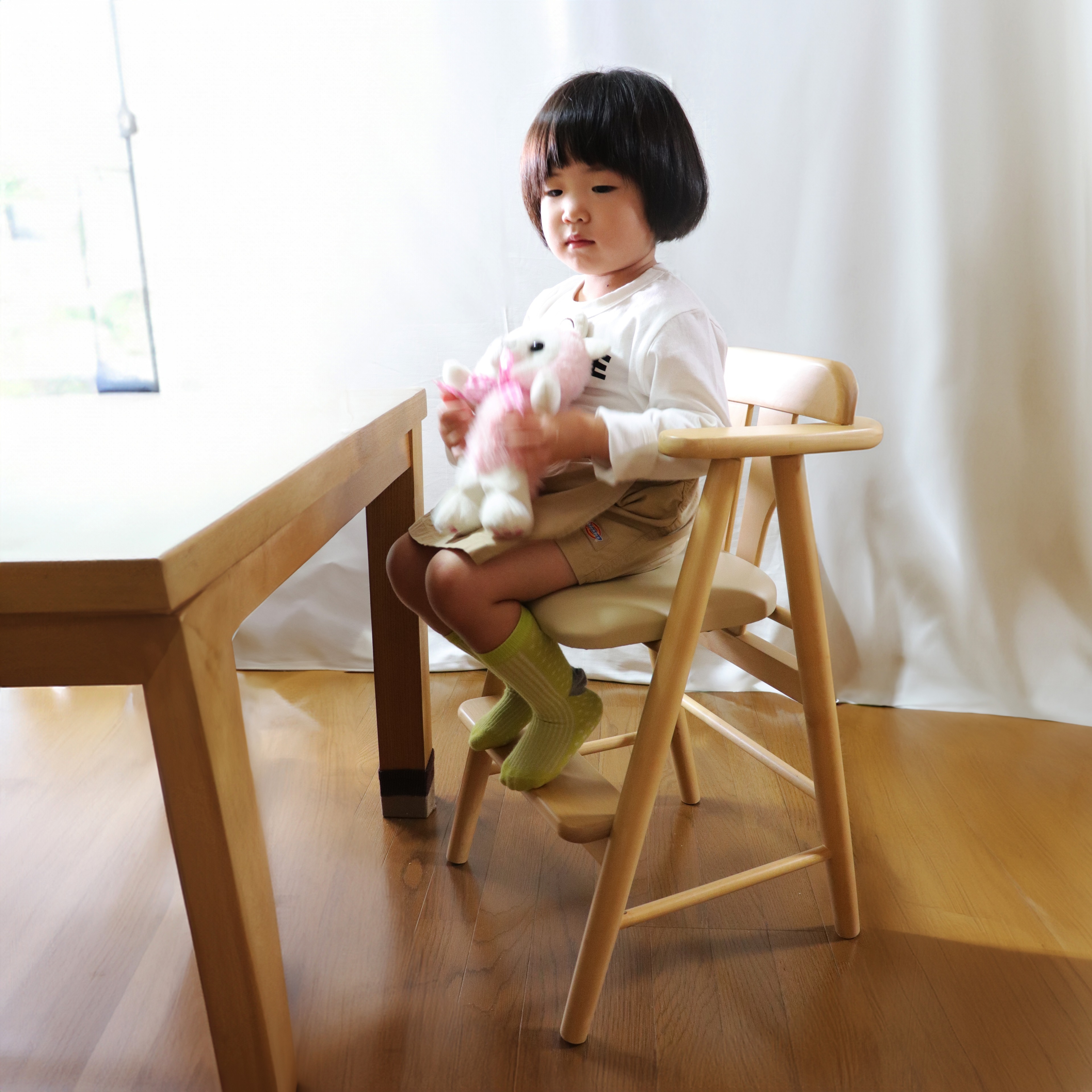 ベビーチェア 完成品 天然木 ライトブラウン・ダークブラウン W44xD44xH72.5cm・座面高49cm・足乗せ高26cm 子供椅子 キッズチェア 木製 ライトブラウン ダークブラウン おしゃれ