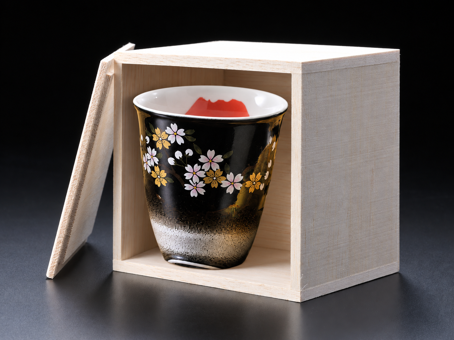 退職 異動 名入れ 有田焼 陶器 開運赤富士 縁起の良い　焼酎カップ  単品　木箱入り　還暦祝　退職祝い　