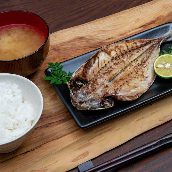 干物セット 5尾 詰め合わせ 五島灘の塩使用 無添加 国産 あじ ほっけ 金目鯛 ギフト 贈り物 魚介類 海鮮 冷凍 焼き魚 おかず おつまみ 贅沢 グルメ 産地直送 魚 干物詰合せ