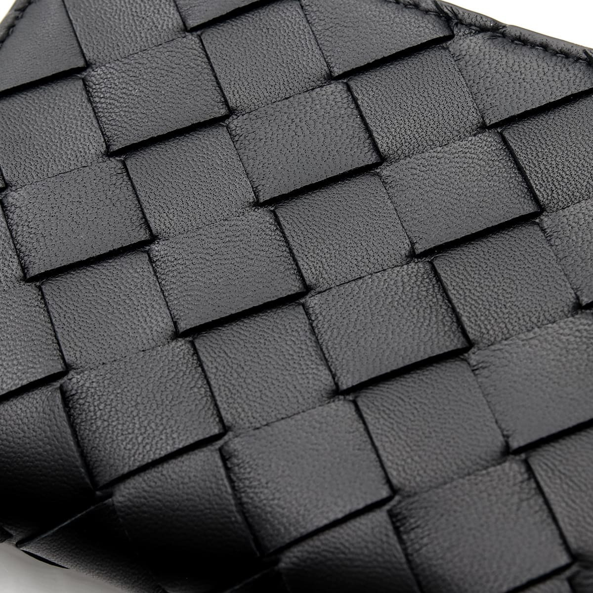 ボッテガヴェネタ BOTTEGA VENETA 二つ折り財布 レディース メンズ イントレチャート 本革 レザー ブラック 黒 ミニ財布 小銭入れ付き ファスナー コインケース 742330 V3UH2 8425