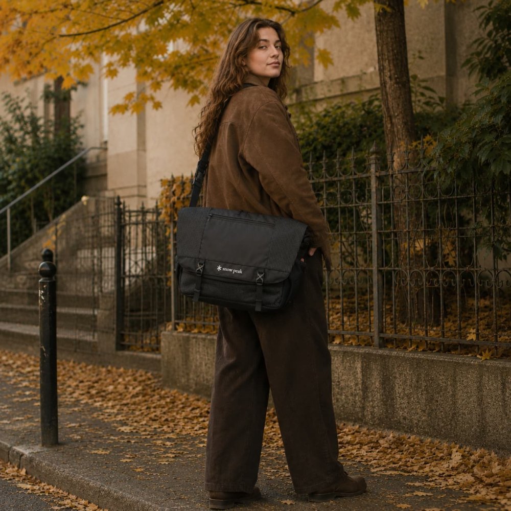 snowpeak Grid Messenger Bag ショルダーバッグ 斜め掛け 大容量 普段使い 使いやすい シンプル レディース メンズ ギフト プレゼント ブラック 100261sb08