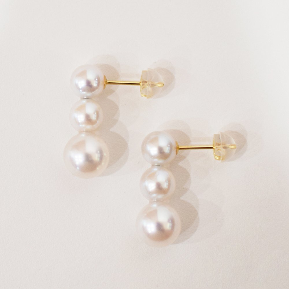 ［pearl593］6mm - 6.5mm × 7.5mm - 8mm 縦 3連 ピアス あこや真珠 熊本 天草 本真珠 ラインピアス