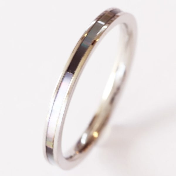 Rve〈レーヴ〉夢をまとうシェルリング｜刻印可能｜ブラック サージカルステンレス 金属アレルギー対応 結婚記念日 夫婦ペア 無料ラッピング ジーラブ 女性ギフト 無料ラッピング ジーラブ