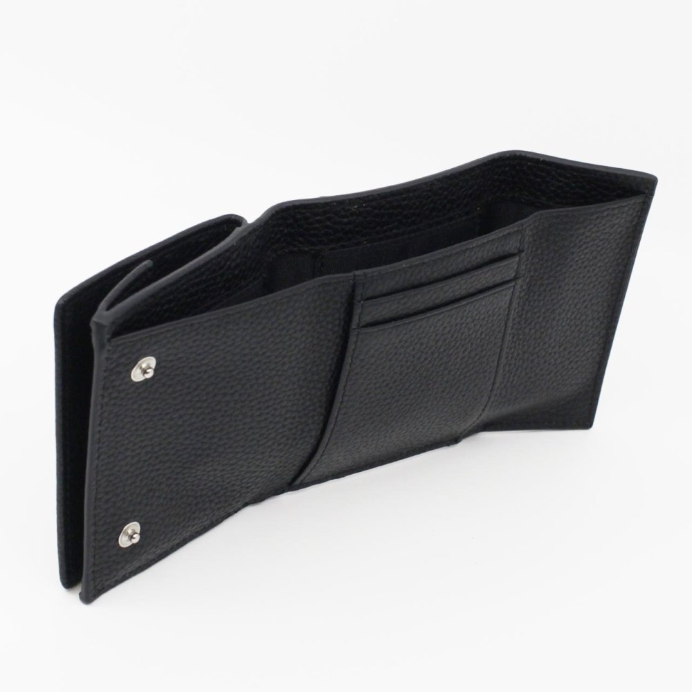 モンテスピガ　monte SPIGA　コンパクト財布　MOSMSP301BK　ブラック　黒　シュリンクレザー　牛革　三つ折り財布　トライフォード ウォレット