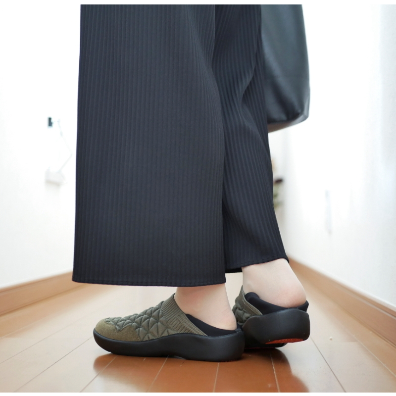 パンジー Pansy スリッポンシューズ 靴 レディース ストレッチニット かかとが踏める 2way 幅広 4E 外反母趾 軽量 抗菌 防滑 オブリークトゥ フラット 黒 ベージュ 履きやすい らくちん 誕生日 結婚記念日 母 妻 祖母 娘 父 夫 祖父 息子 友達 親戚 兄弟 父の日 母の日 クリスマス ホワイトデー 卒業 入学 バレンタインデー ラッピング ギフト