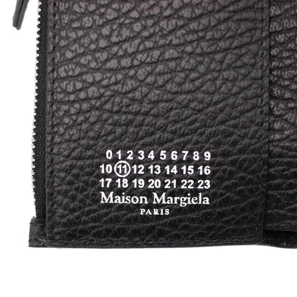 メゾン マルジェラ　Maison Margiela　三つ折り財布　SA3UI0010 P4455 T8103　ブラック　グレインレザー　コンパクト財布　ミニウォレット
