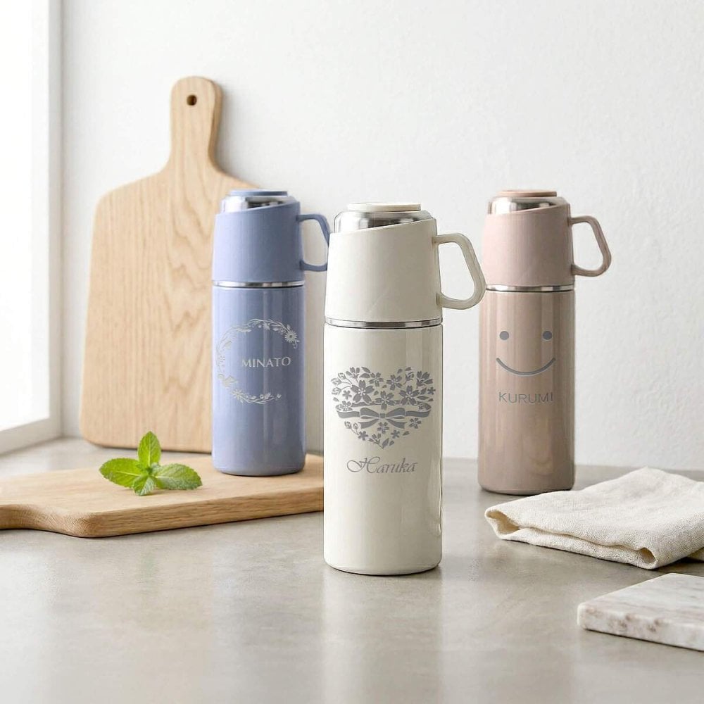 茶こし付き ワンプッシュ&カップ ボトル ベージュ 名入れ ワンタッチ 500ml 水筒 ステンレス ストレーナー 誕生日 母の日 入学祝い 保温保冷