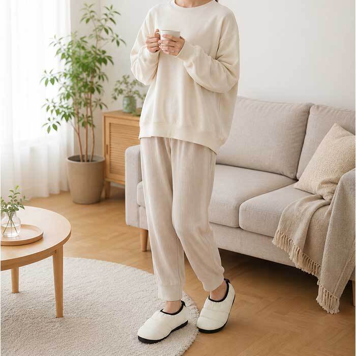 ルームシューズ もこもこ 通販 スリッパ 冬 室内履き うちばき 上履き ダウンスリッパ ダウンシューズ ふわふわ オフィス 柔らかい 防寒 レディース メンズ 暖かい あたたかい あったか 滑り止め すべり止め 男性 女性 おしゃれ かわいい ギフト 贈り物
