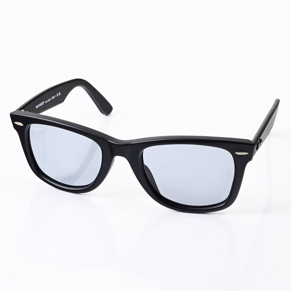 レイバン Ray-Ban サングラス 国内正規品 オリジナル ウェイファーラー 52サイズ ローブリッジフィット アジアンフィット ウェリントン スクエア型 男女兼用 メンズ レディース ライトグレー RB2140F 601S R5 52 22 150 1N 【スペシャルラッピング660円(別売り)】送別会 誕生日 お中元 結婚祝い 結婚式 高級 父の日 母の日 ホワイトデー
