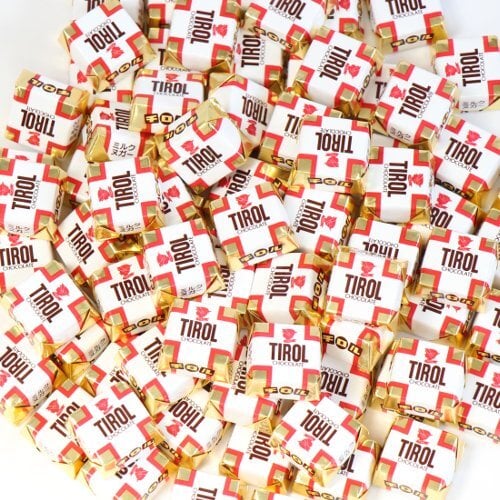 (全国送料無料) 元祖チロルチョコ　ミルクヌガー【80コ入り】おかしのマーチ メール便(omtmb6747z)【チョコ チョコレート お菓子 詰め合わせ 送料無料】