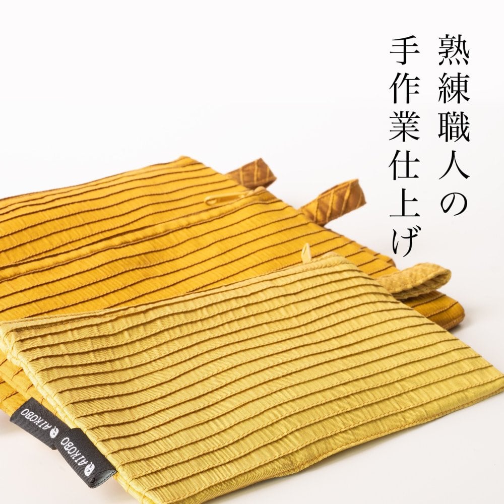 母 プレゼント シルクピンタックラッキーポーチ ポーチ シルク 財布入れ 現金 ケース 通帳ケース ゴールド 祖母 誕生日プレゼント 母親 おばあちゃん 義母 お母さん 女性 60代 70代 80代 90代 シニア 誕生日 金運 開運 タイシルク 絹 母の日 敬老の日 喜寿 古希 傘寿 米寿