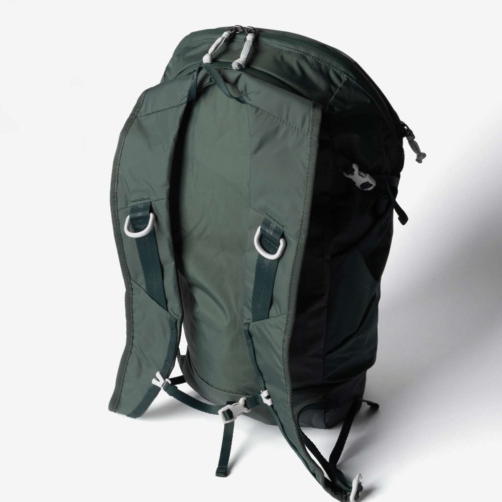 マタドール Matador 18L ZIPPER PACKABLE BACKPACK PACKED ジッパー パッカブル バックパック MATZPB18001 リュックサック ユニセックス バッグ